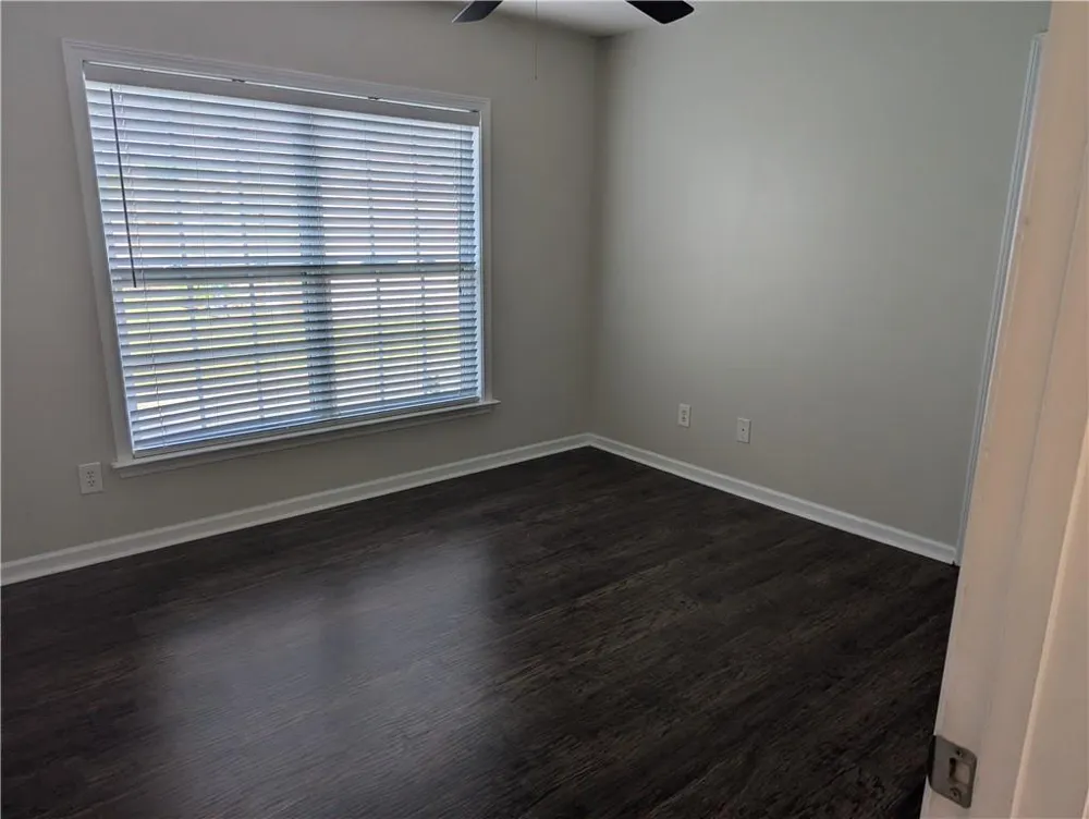 212 Autumn Trail Acworth, GA 30102
