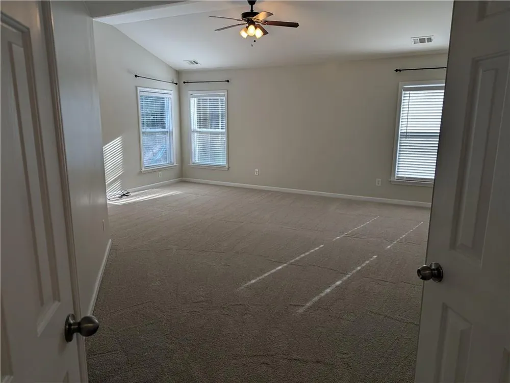 212 Autumn Trail Acworth, GA 30102