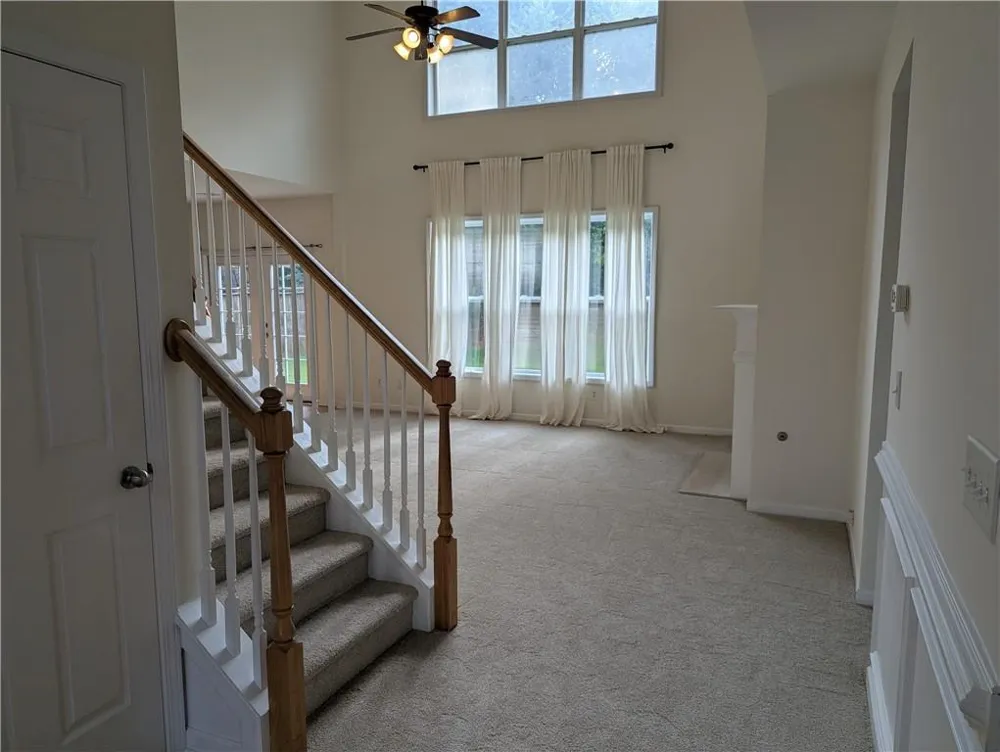 212 Autumn Trail Acworth, GA 30102