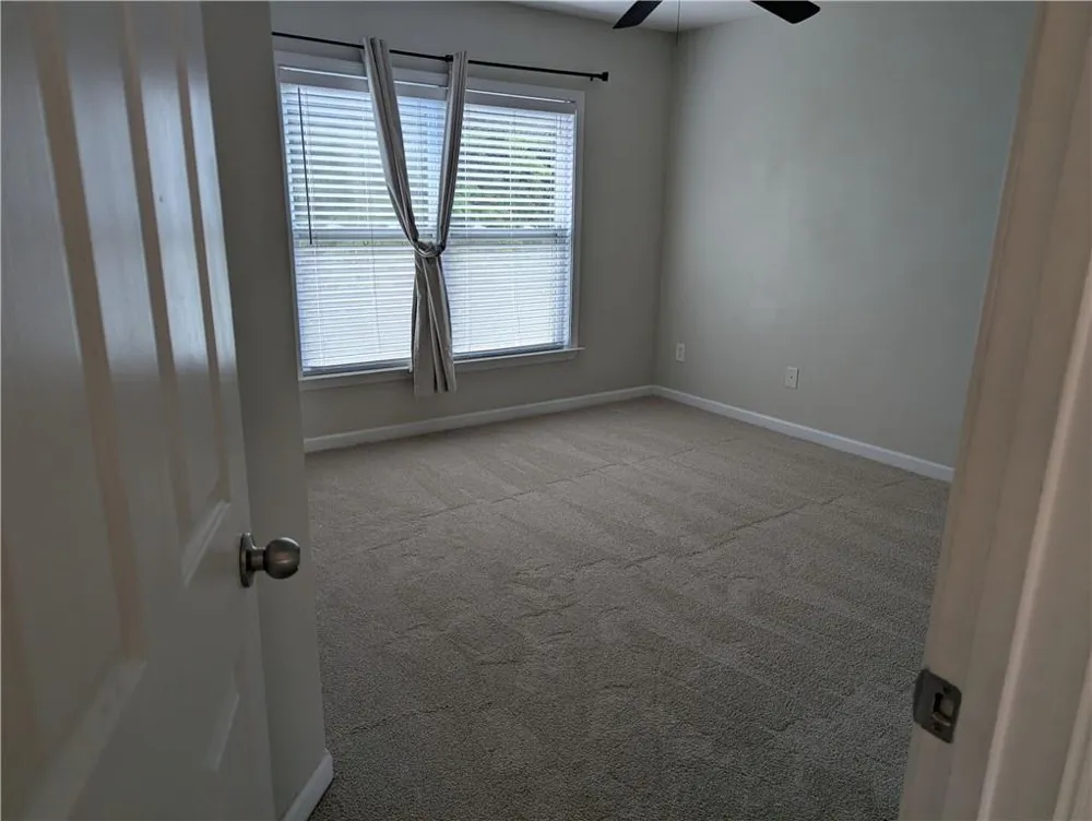 212 Autumn Trail Acworth, GA 30102