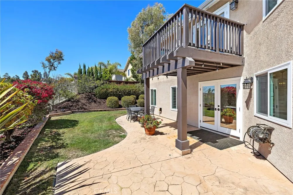 8 Las Pisadas Rancho Santa Margarita, CA 92688