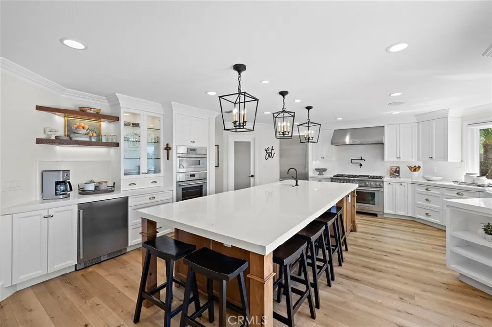 8 Las Pisadas Rancho Santa Margarita, CA 92688