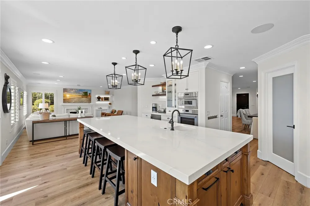 8 Las Pisadas Rancho Santa Margarita, CA 92688