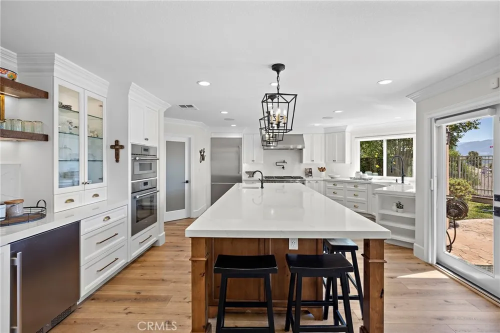 8 Las Pisadas Rancho Santa Margarita, CA 92688