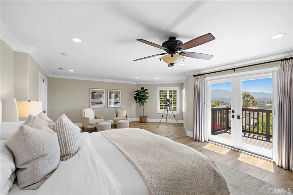 8 Las Pisadas Rancho Santa Margarita, CA 92688