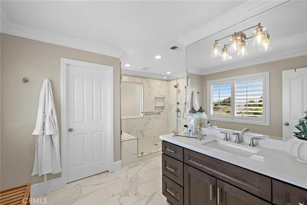 8 Las Pisadas Rancho Santa Margarita, CA 92688