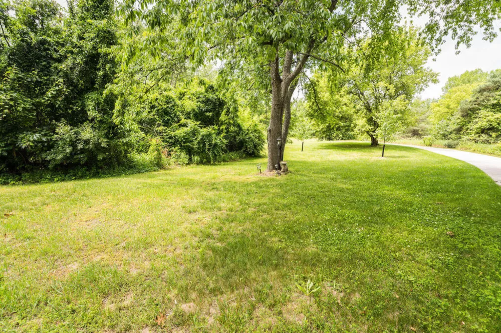 8319 Pine Island Drive NE Plainfield Charter Township, MI 49321