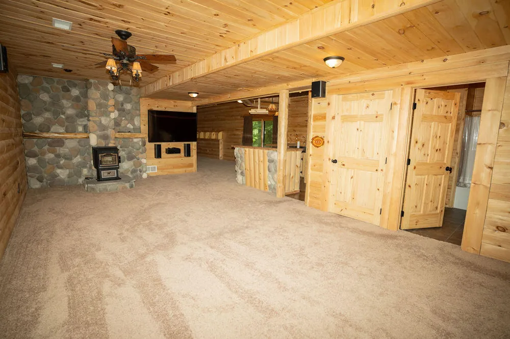 8319 Pine Island Drive NE Plainfield Charter Township, MI 49321