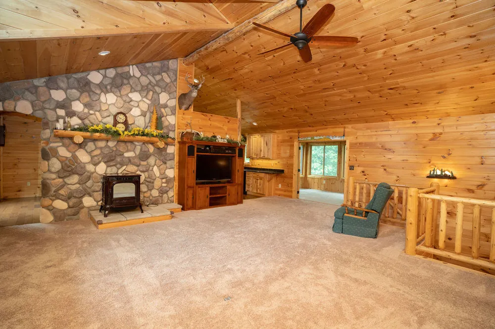 8319 Pine Island Drive NE Plainfield Charter Township, MI 49321