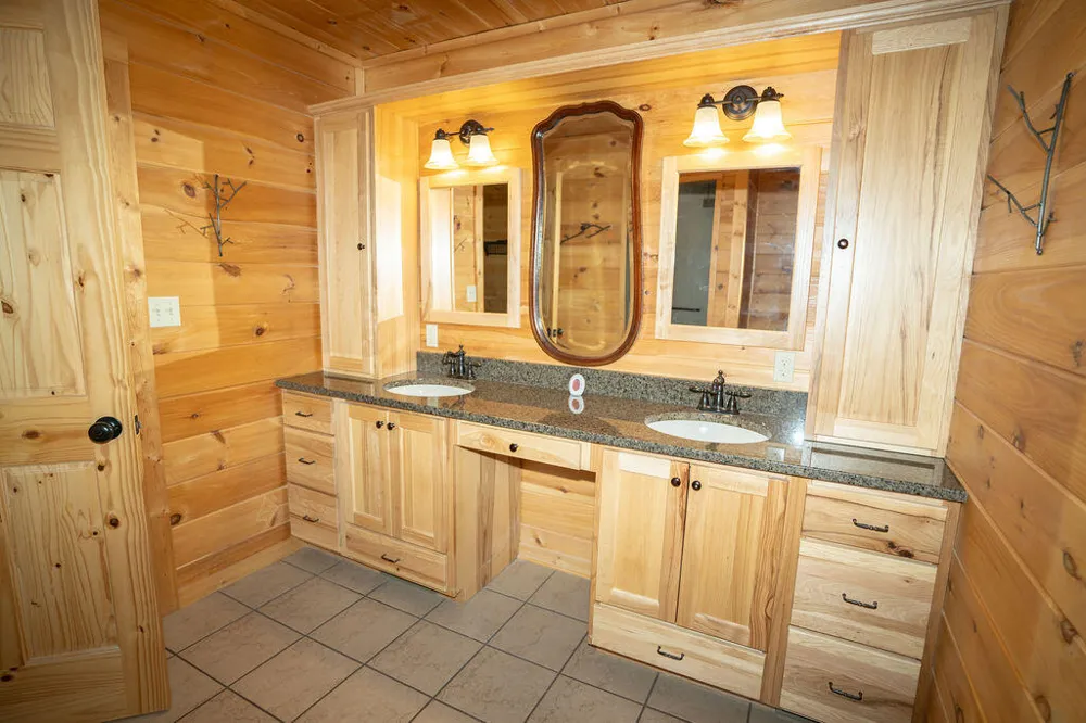 8319 Pine Island Drive NE Plainfield Charter Township, MI 49321