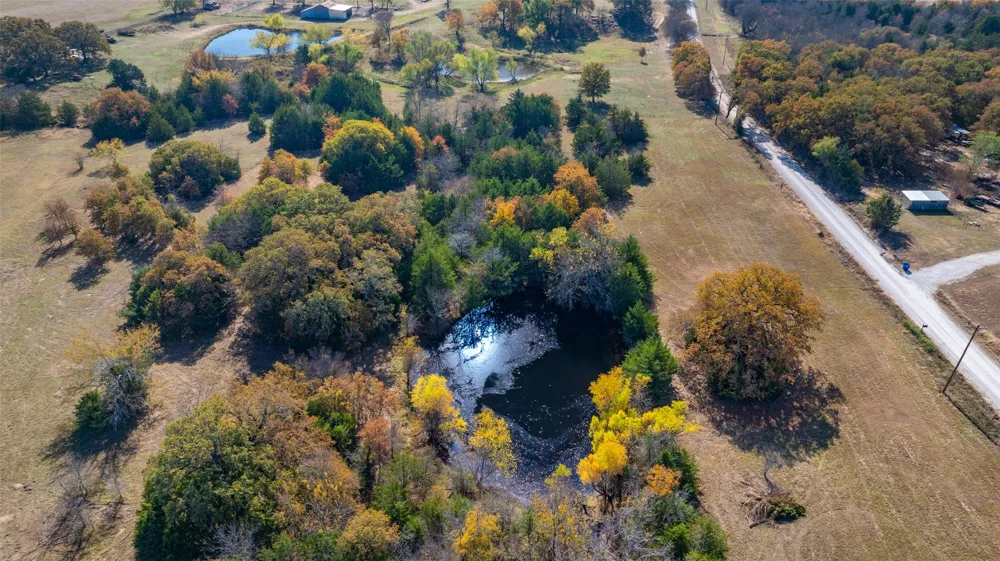 CR 220 Gainesville, TX 76240