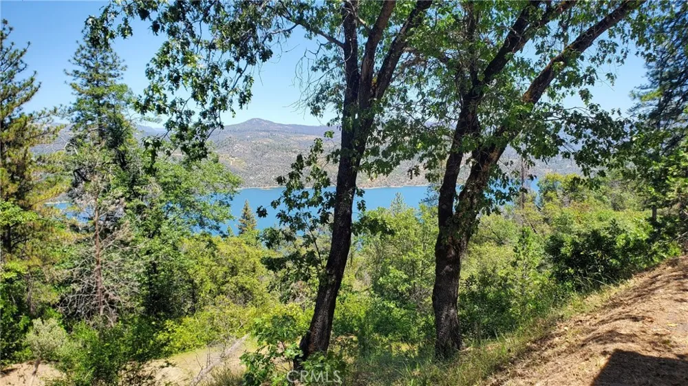 74 Lakeview Ridge Oroville, CA 95966