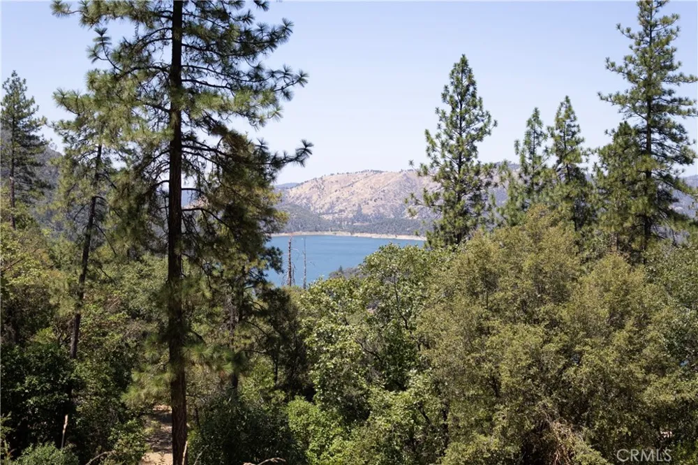 74 Lakeview Ridge Oroville, CA 95966