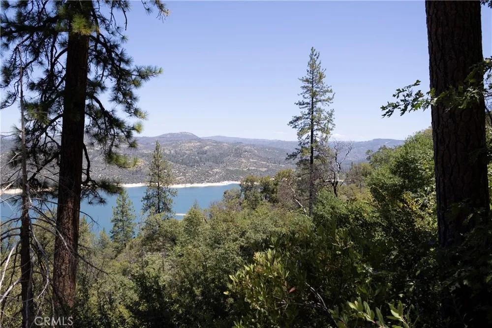 74 Lakeview Ridge Oroville, CA 95966