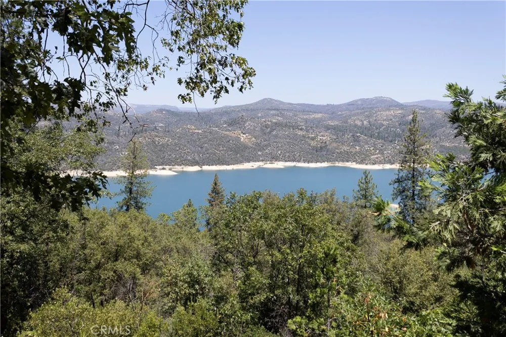 74 Lakeview Ridge Oroville, CA 95966
