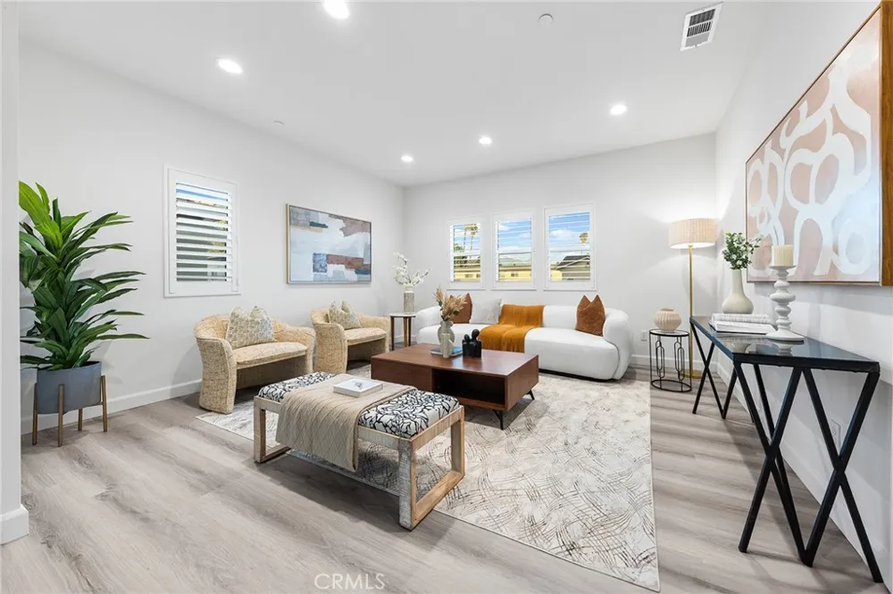 1359 Point Loma Walnut, CA 91789