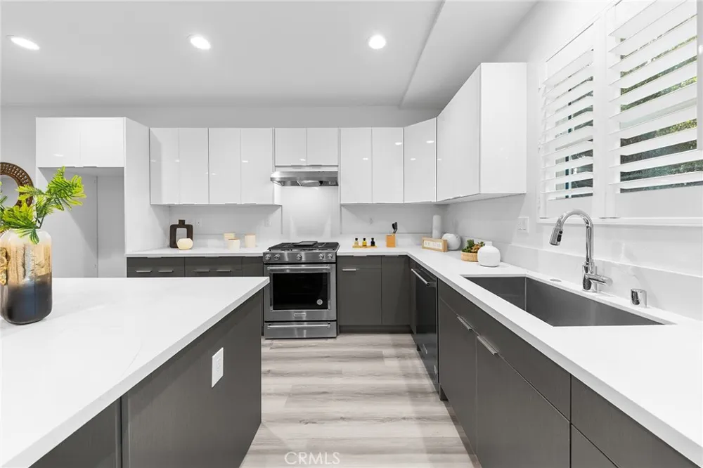 1359 Point Loma Walnut, CA 91789