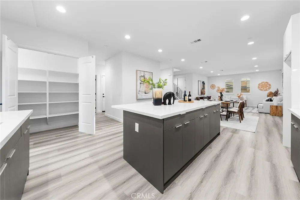 1359 Point Loma Walnut, CA 91789