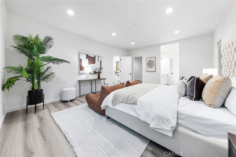 1359 Point Loma Walnut, CA 91789