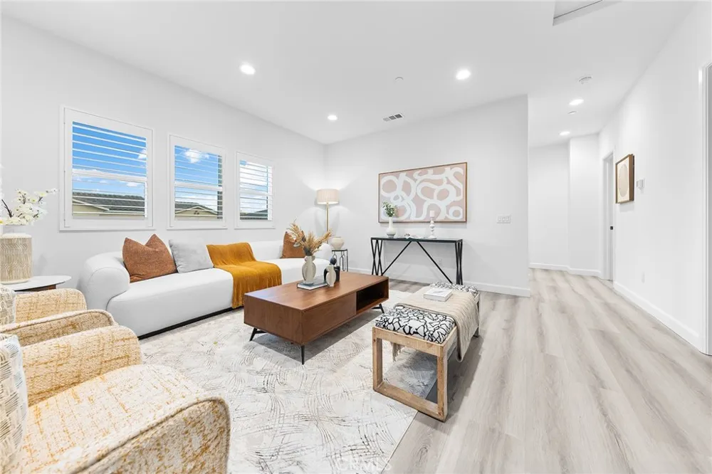1359 Point Loma Walnut, CA 91789