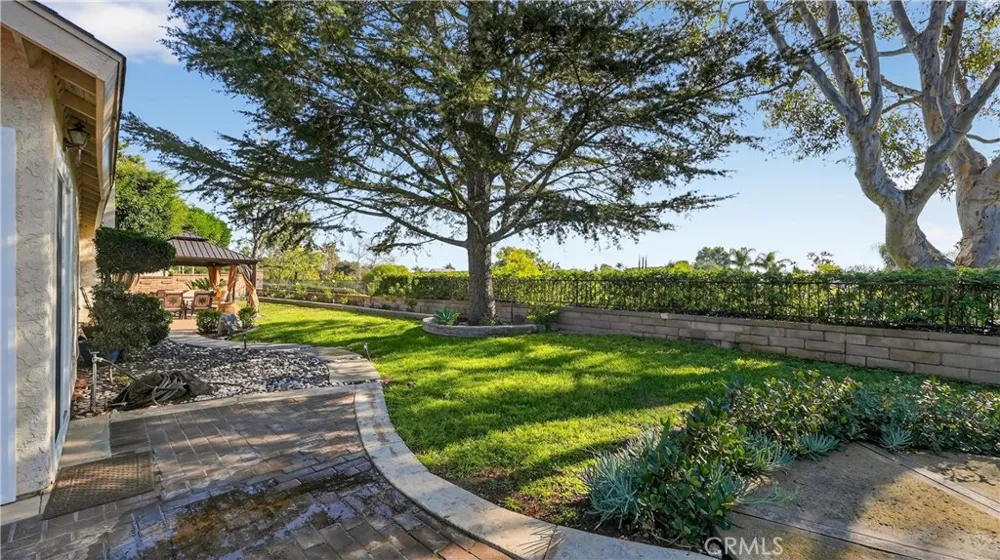 27302 Via Olmo Mission Viejo, CA 92691