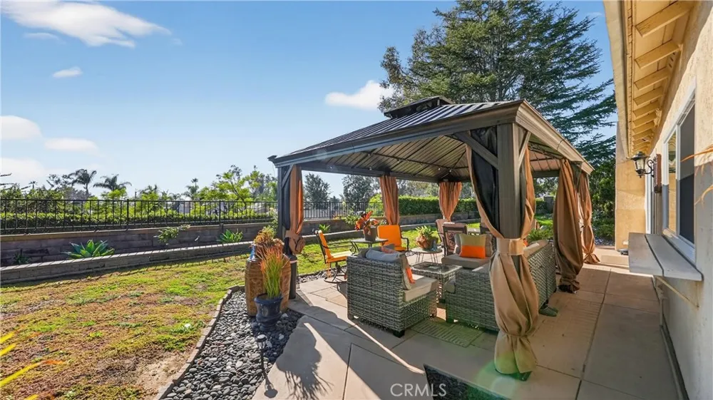 27302 Via Olmo Mission Viejo, CA 92691