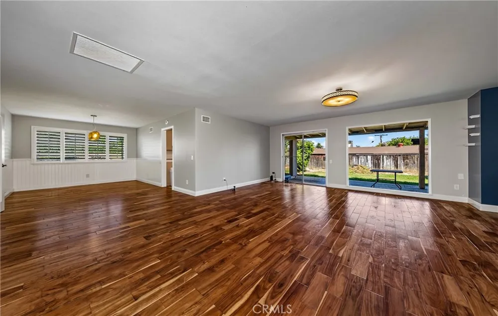 1250 W Palm Redlands, CA 92373