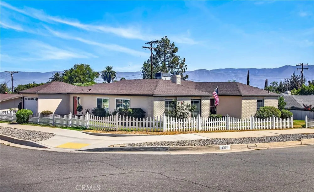 1250 W Palm Redlands, CA 92373