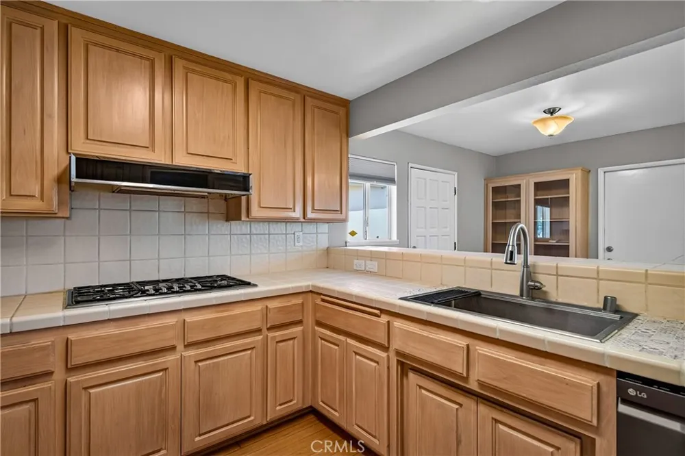 1250 W Palm Redlands, CA 92373