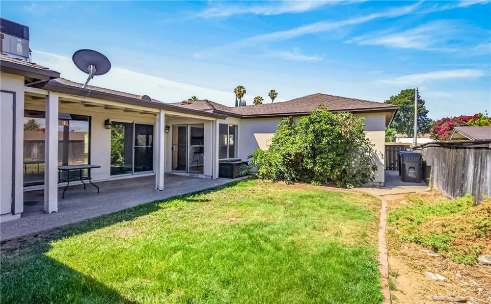 1250 W Palm Redlands, CA 92373