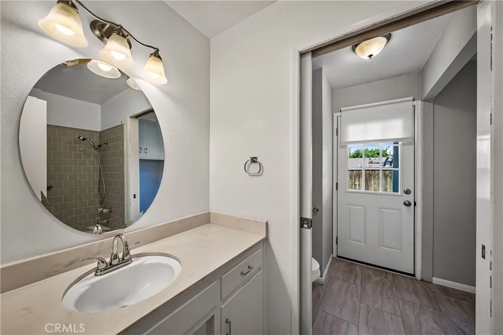1250 W Palm Redlands, CA 92373