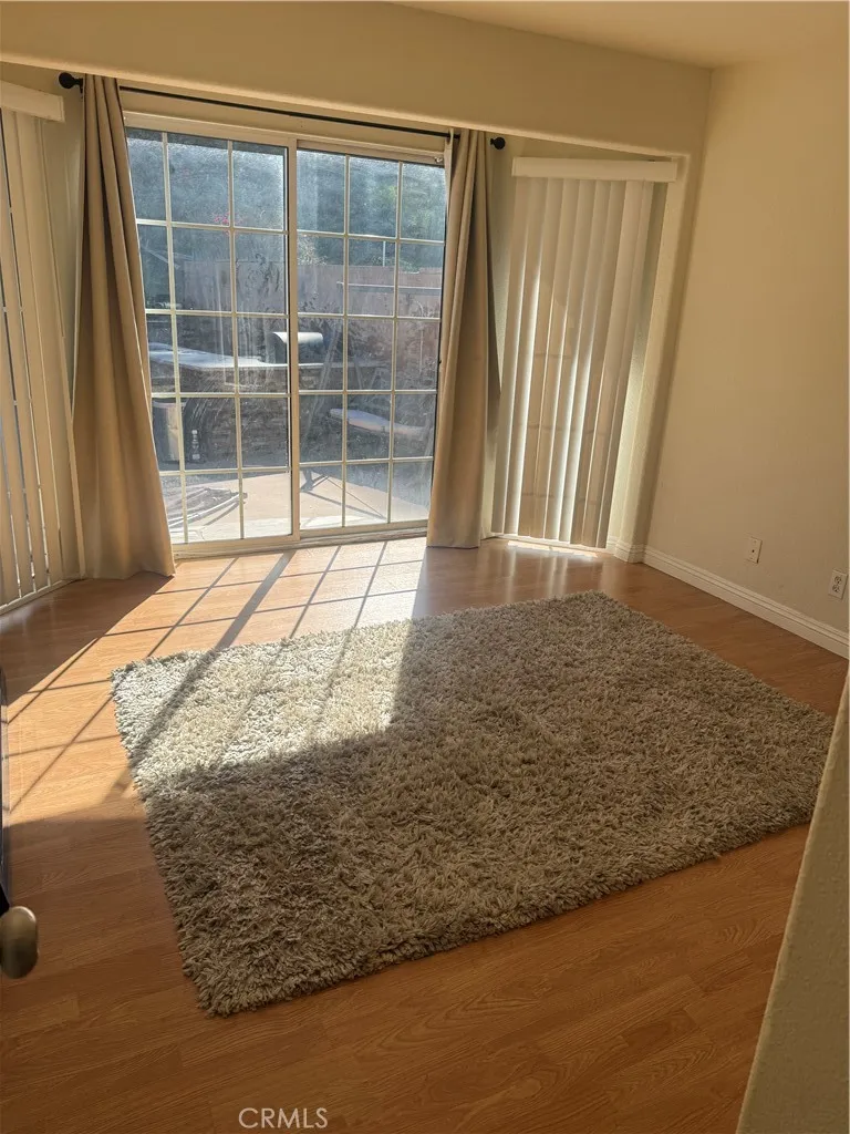 1742 Rudell Burbank, CA 91501