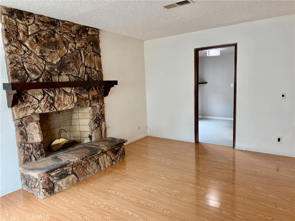 317 E Duarte #4 Arcadia, CA 91006