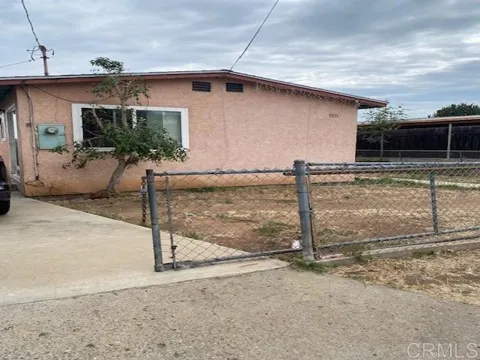 9811 Arapaho Street