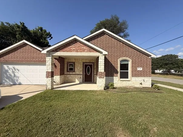 101 Boone Street Terrell, TX 75160