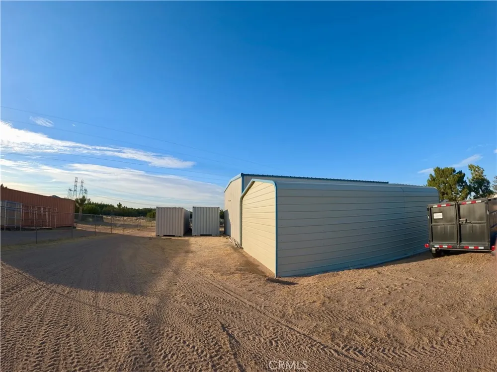 6738 Tamarisk Avenue Hesperia, CA 92344