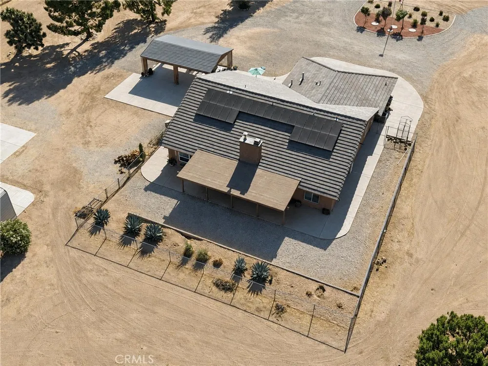 6738 Tamarisk Avenue Hesperia, CA 92344