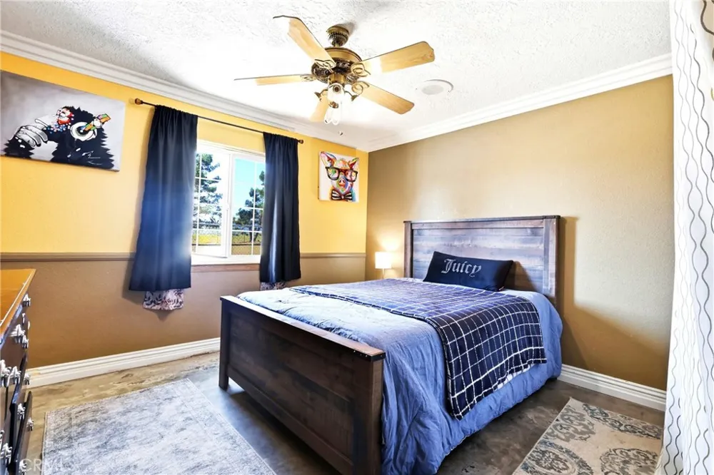 6738 Tamarisk Avenue Hesperia, CA 92344