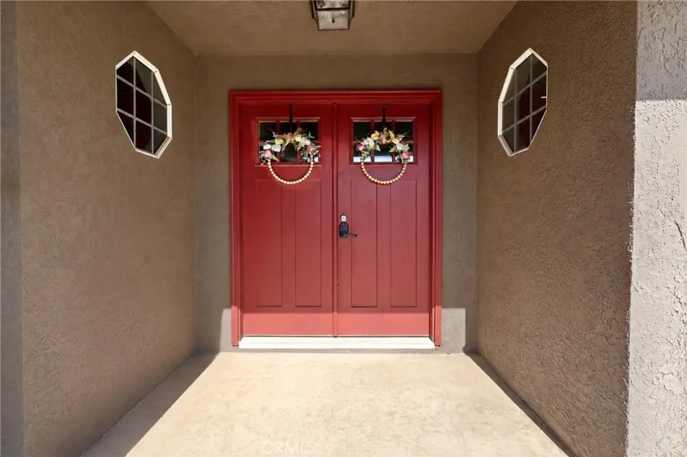 6738 Tamarisk Avenue Hesperia, CA 92344