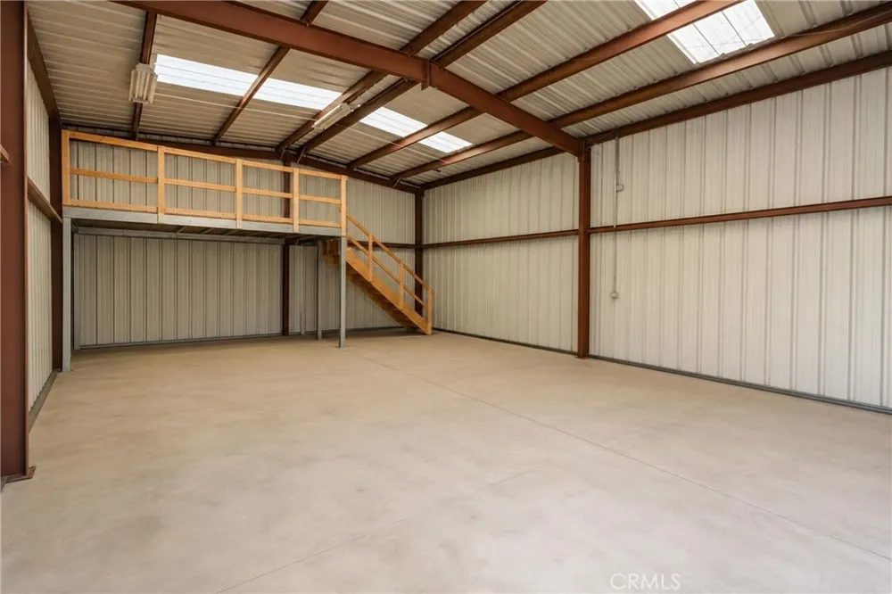 6738 Tamarisk Avenue Hesperia, CA 92344