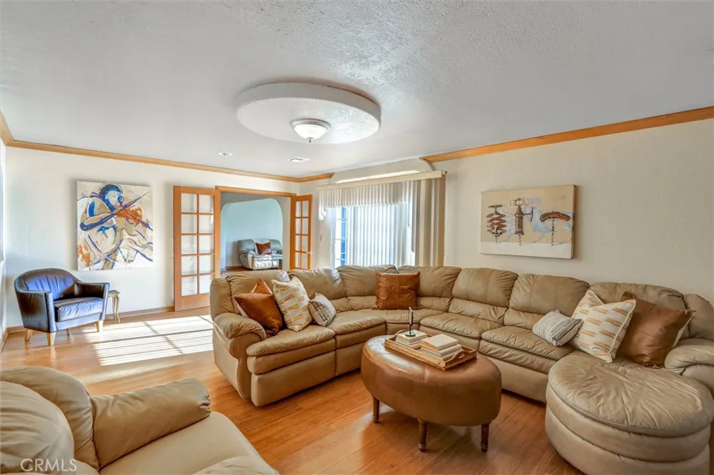 19603 Enslow Carson, CA 90746