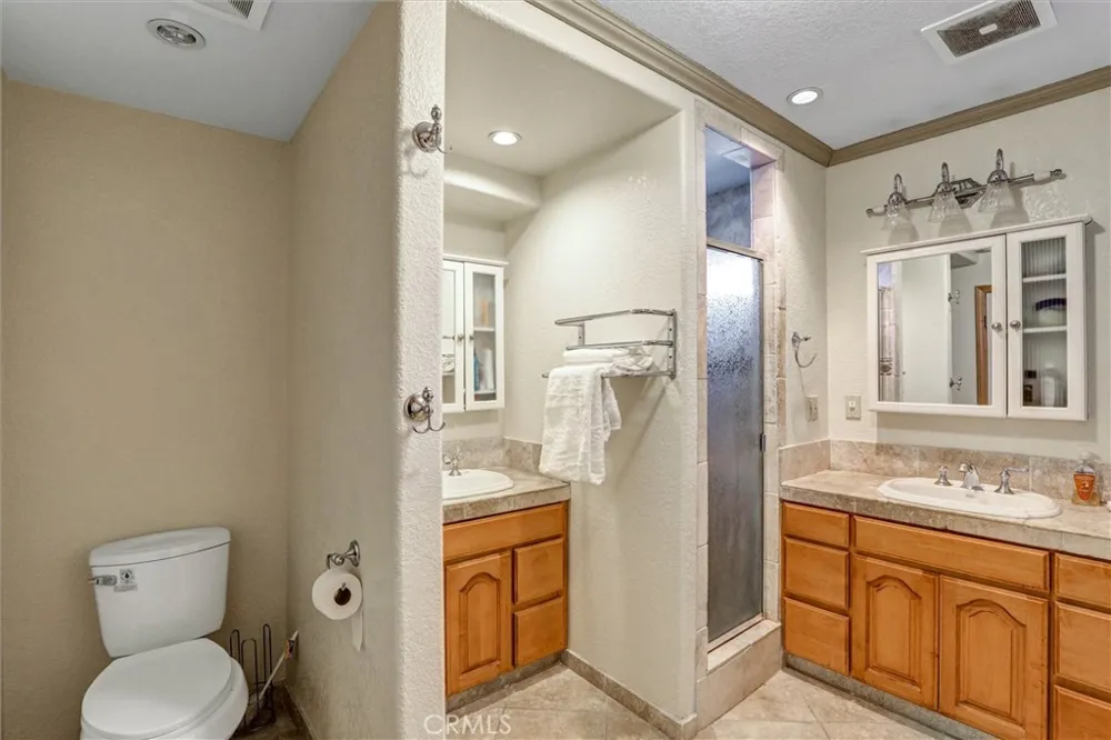 19603 Enslow Carson, CA 90746