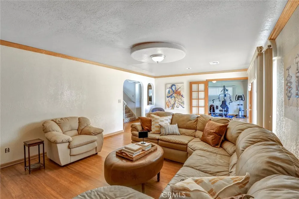 19603 Enslow Carson, CA 90746