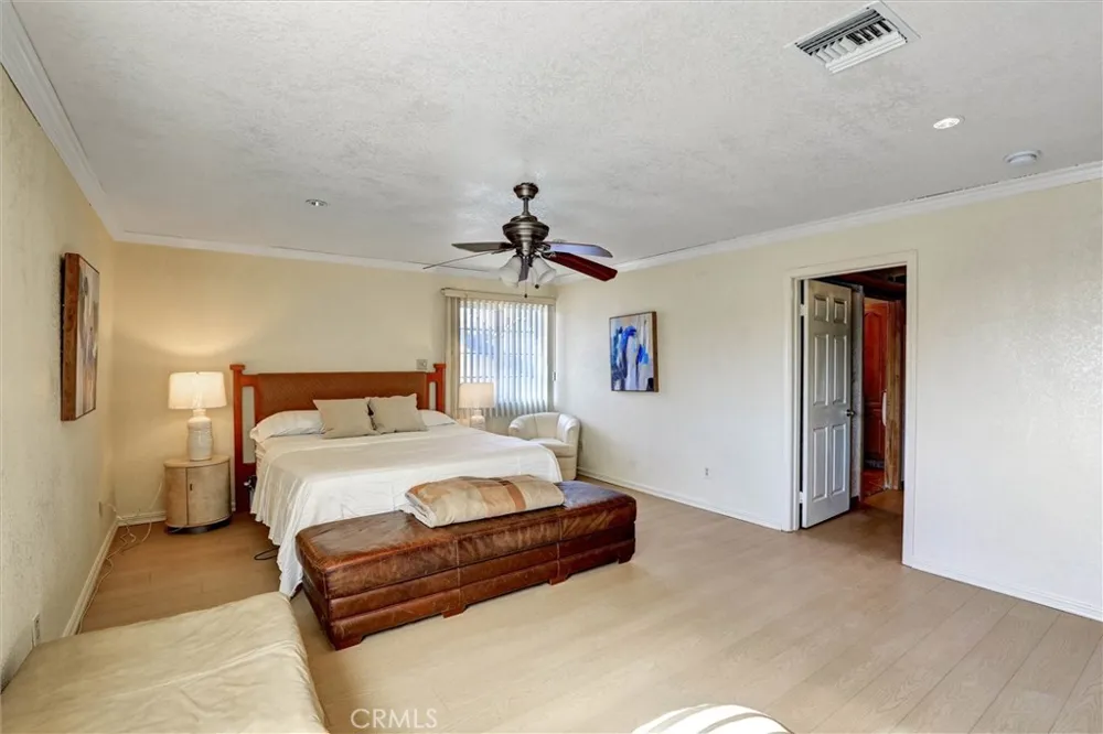 19603 Enslow Carson, CA 90746
