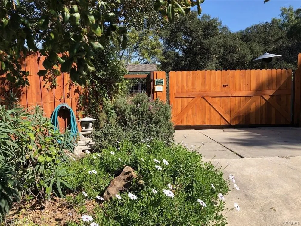 456 S Skyline Drive Thousand Oaks, CA 91361