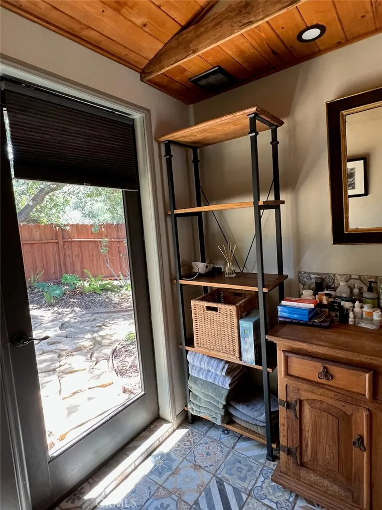 456 S Skyline Drive Thousand Oaks, CA 91361