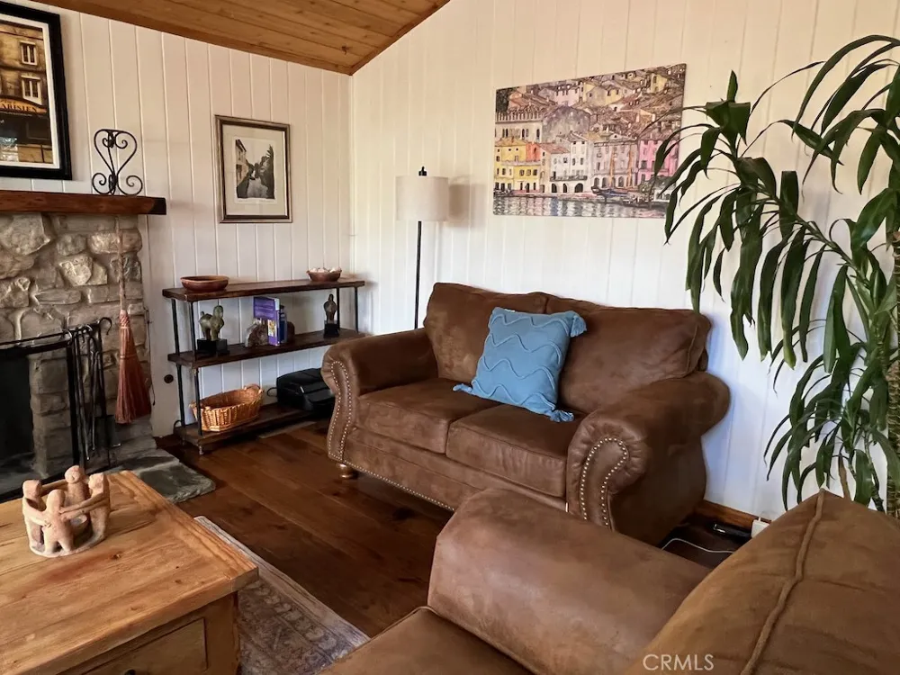 456 S Skyline Drive Thousand Oaks, CA 91361