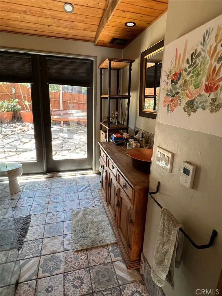 456 S Skyline Drive Thousand Oaks, CA 91361