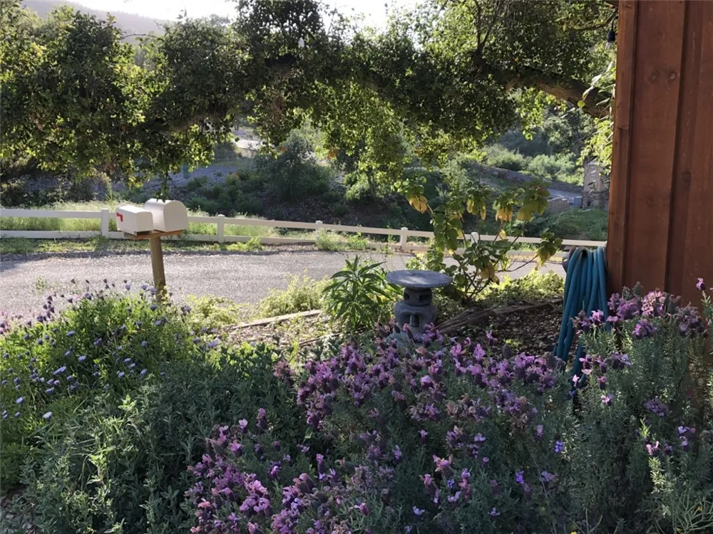 456 S Skyline Drive Thousand Oaks, CA 91361