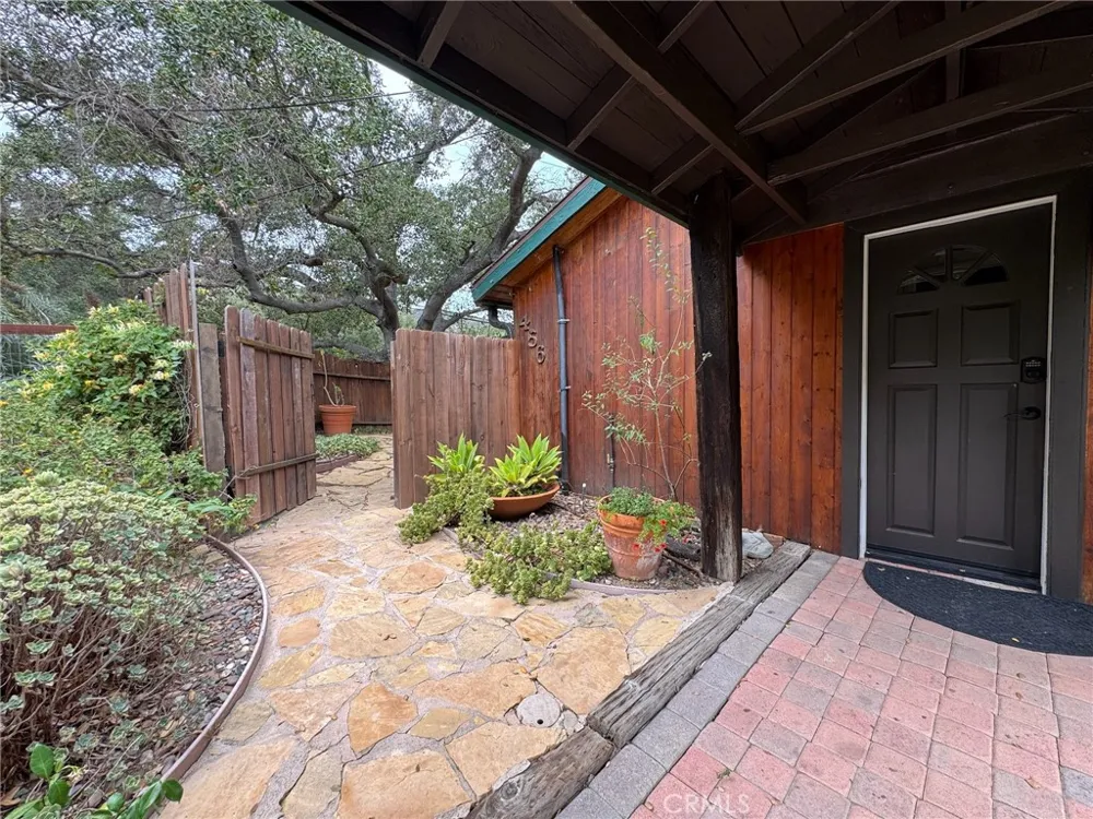 456 S Skyline Drive Thousand Oaks, CA 91361